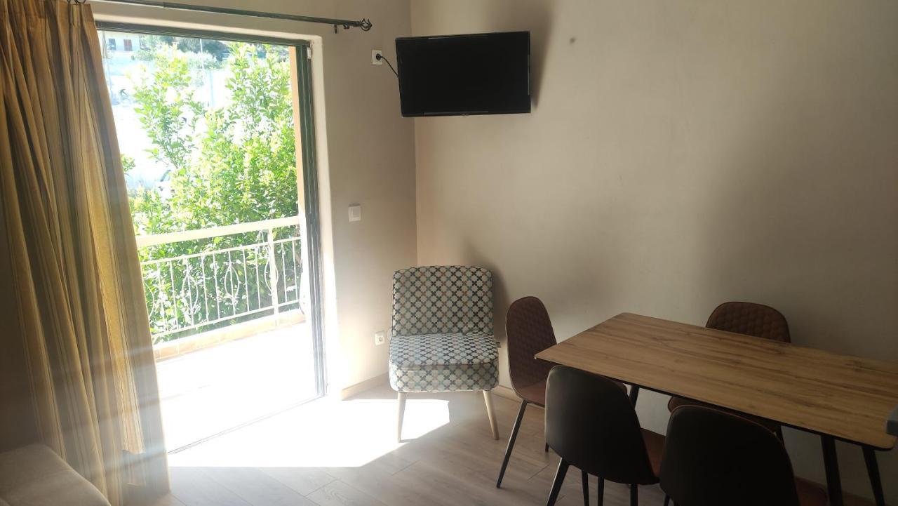 Vasileiou Apartments Kamena Vourla Exterior foto